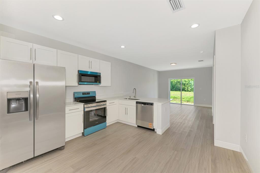 11223 Pendleton Avenue Englewood, FL 34224 - Photo 8 of 86