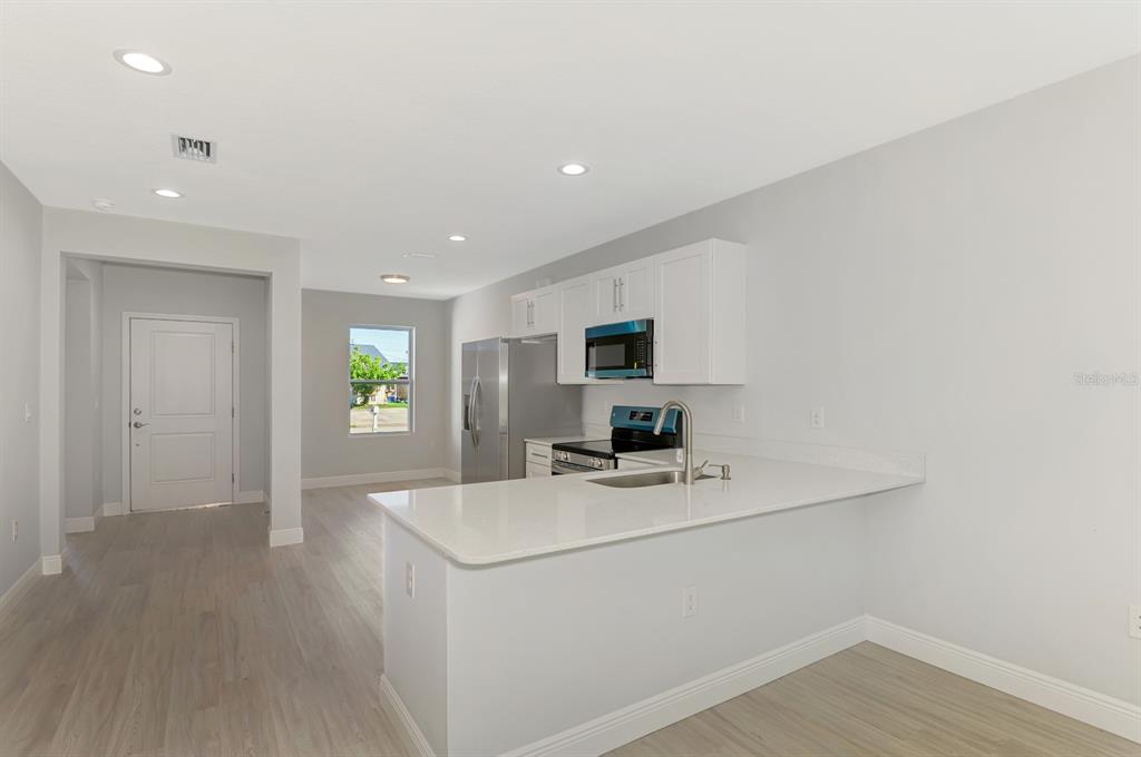 11223 Pendleton Avenue Englewood, FL 34224 - Photo 9 of 86