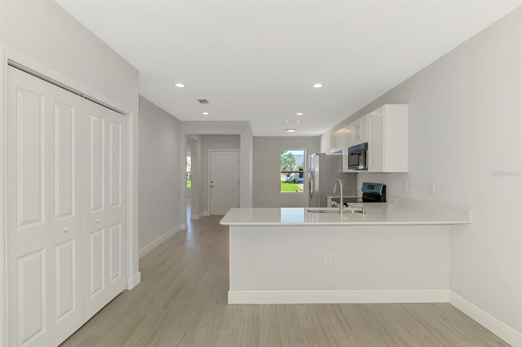 11223 Pendleton Avenue Englewood, FL 34224 - Photo 10 of 86