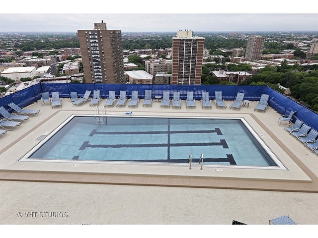720 West Gordon Terrace, Unit 8H Chicago, IL 60613 - Photo 8 of 10