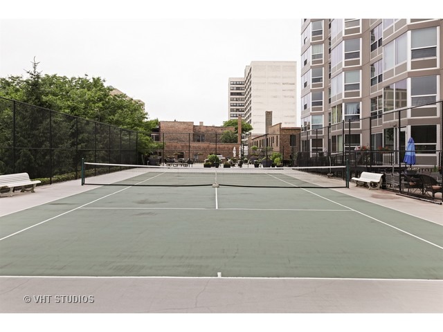 720 West Gordon Terrace, Unit 8H Chicago, IL 60613 - Photo 10 of 10