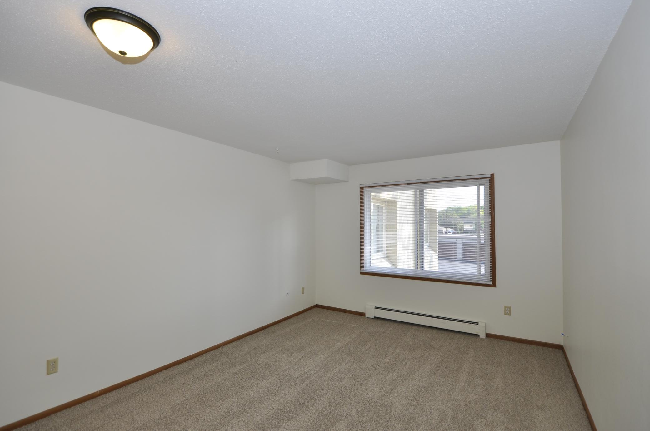 2011 Viking Drive Northwest, Unit 27 Rochester, MN 55901 - Photo 11 of 26