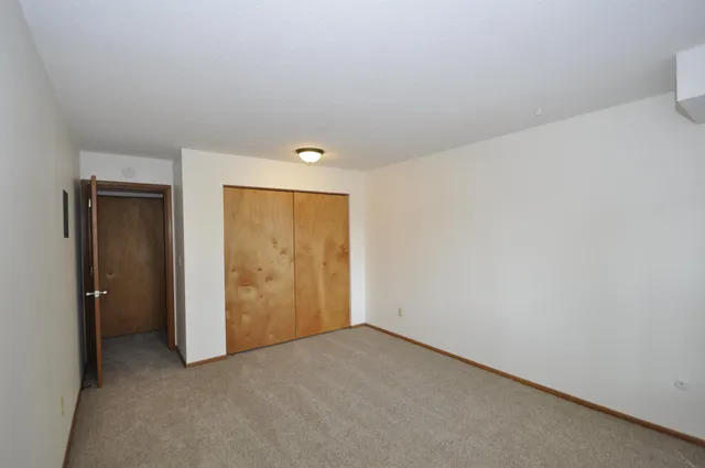 $87,300 | 2011 Viking Drive Northwest, Unit 27, Rochester, MN 55901