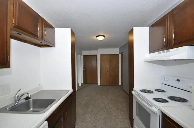 $87,300 | 2011 Viking Drive Northwest, Unit 27, Rochester, MN 55901