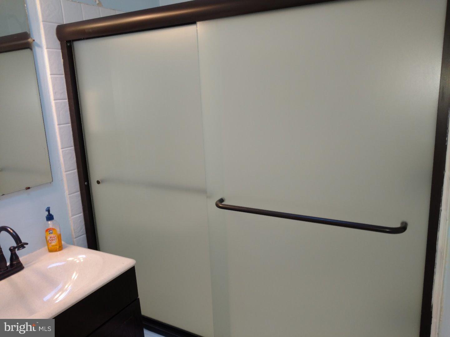 3734 Academy Road Philadelphia, PA 19154 - Photo 15 of 25 Bathroom