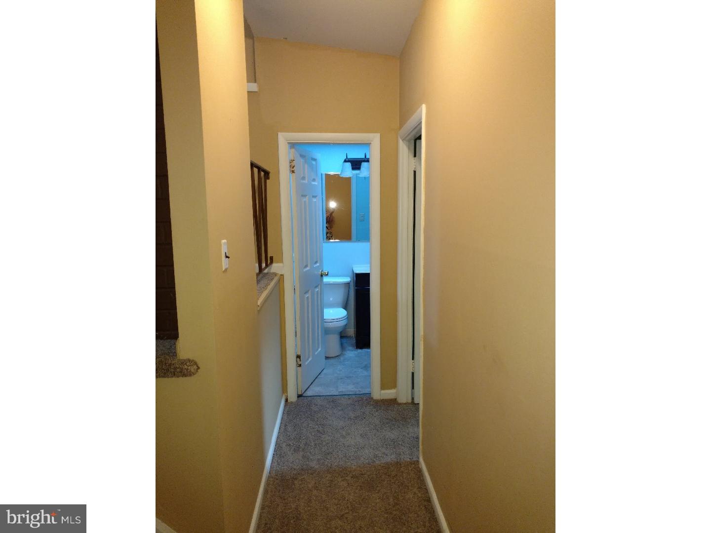 3734 Academy Road Philadelphia, PA 19154 - Photo 18 of 25 Hallway