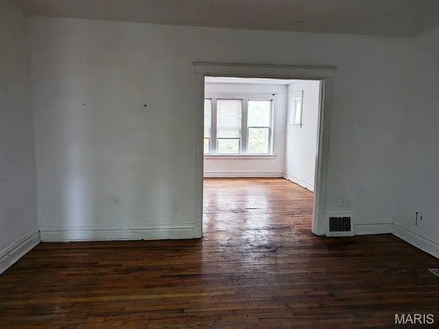 $79,900 | 311 Eichelberger Street, St. Louis, MO 63111