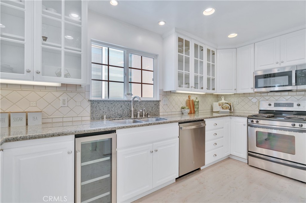 1713 Carlson Lane Redondo Beach, CA 90278 - Photo 14 of 34