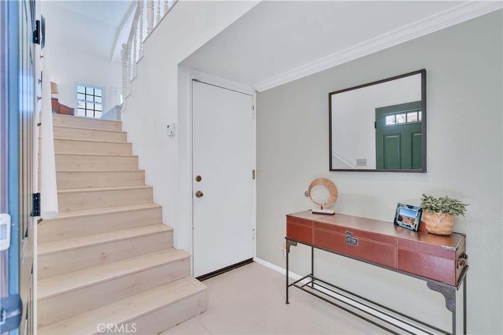 1713 Carlson Lane Redondo Beach, CA 90278 - Photo 4 of 34