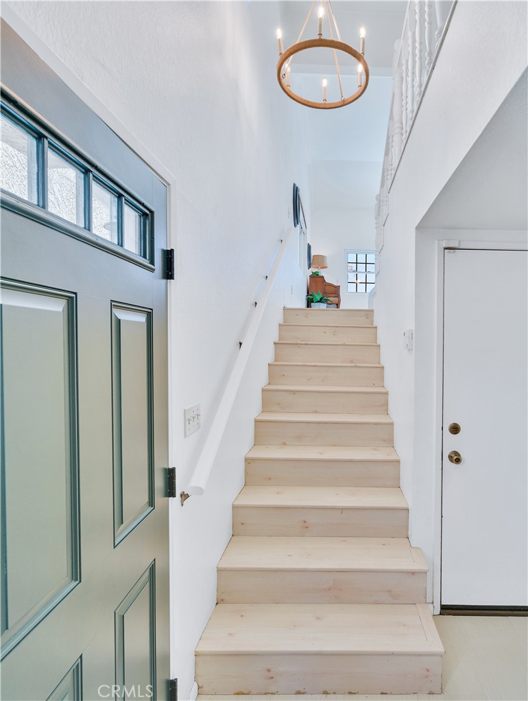 1713 Carlson Lane Redondo Beach, CA 90278 - Photo 5 of 34