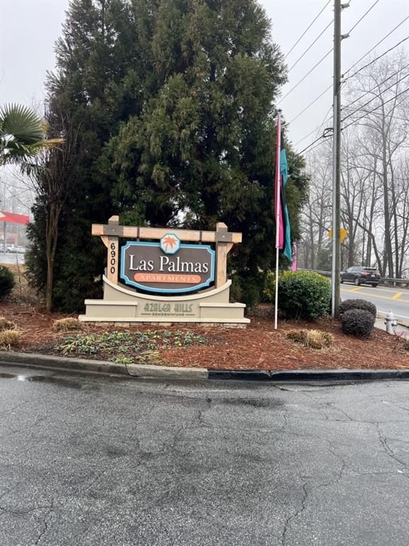 1035 Seasons Parkway Norcross, GA 30093 - Photo 20 of 22 a view of street sign