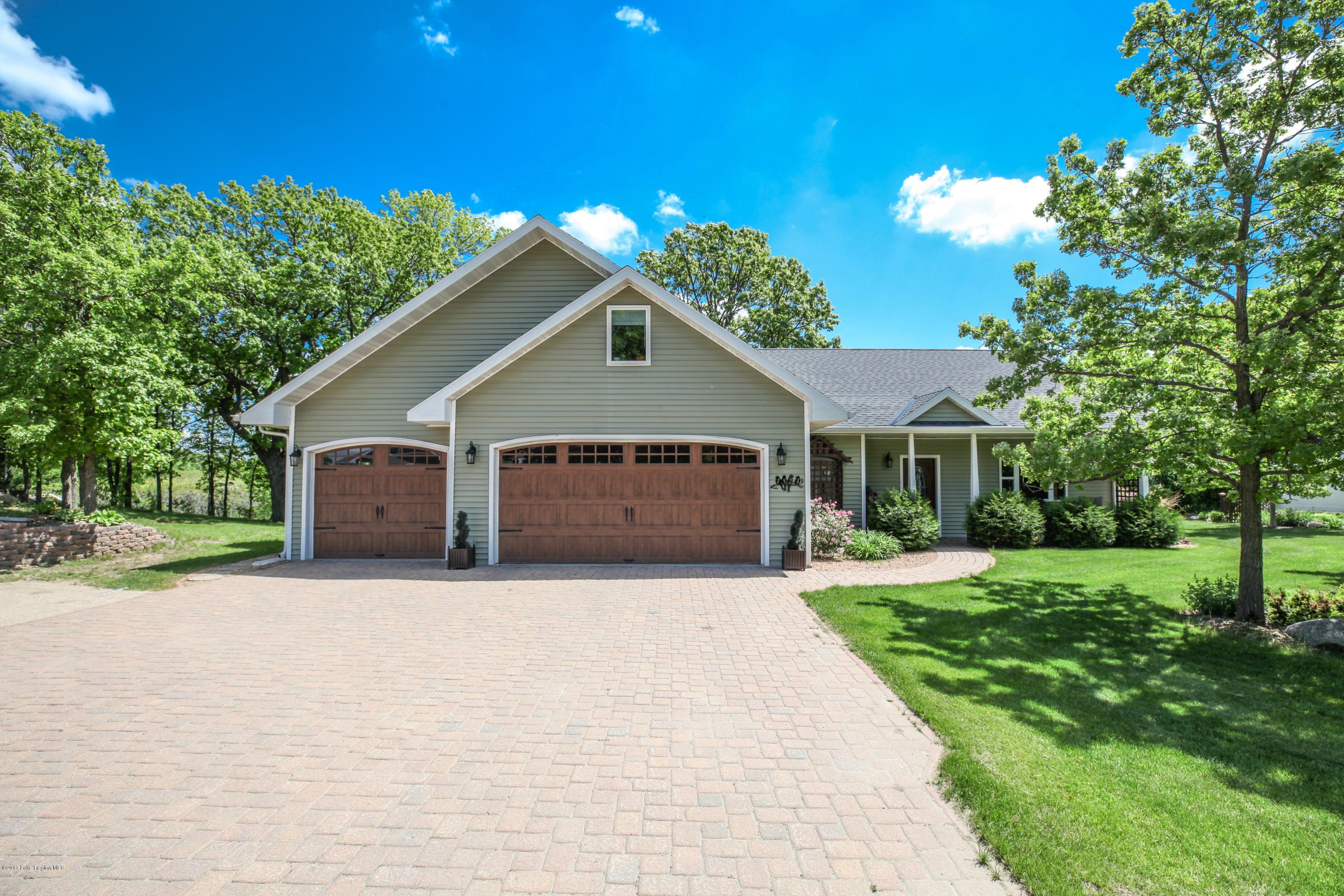 1824 Buck Ridge Drive Fergus Falls, MN 56537 - Photo 1 of 1 Gallery Image 1