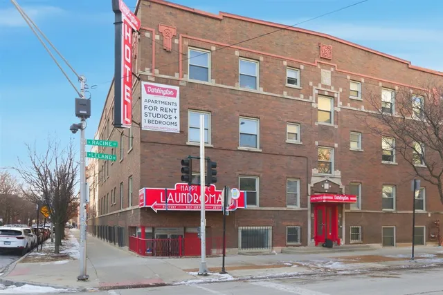 $2,320 | 4700 North Racine Avenue, Unit 111, Chicago, IL 60640