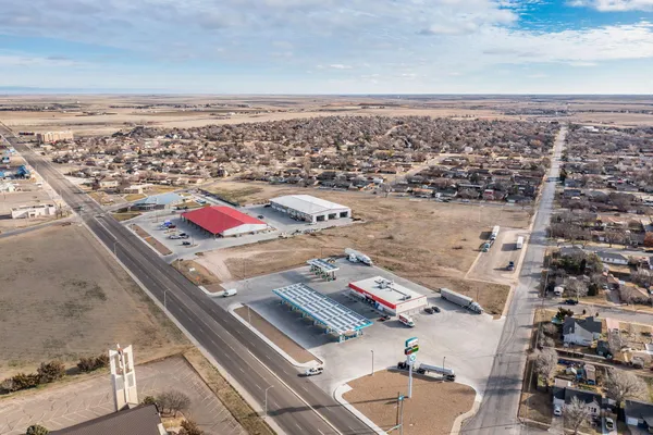 $345,000 | 2410 Perryton Parkway, Pampa, TX 79065