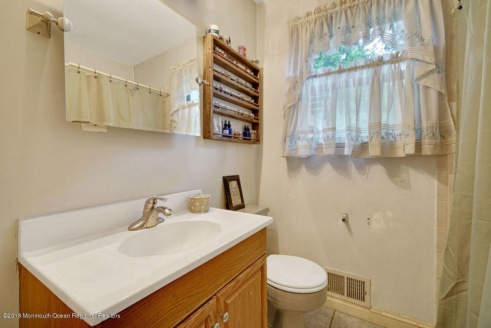 64 Mallard Road Bayville, NJ 08721 - Photo 18 of 29 019_dsc01171-dsc01175