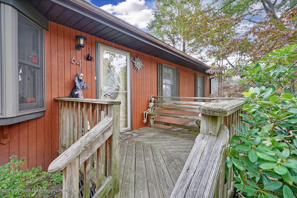 64 Mallard Road Bayville, NJ 08721 - Photo 5 of 29 023_dsc01246-dsc01250