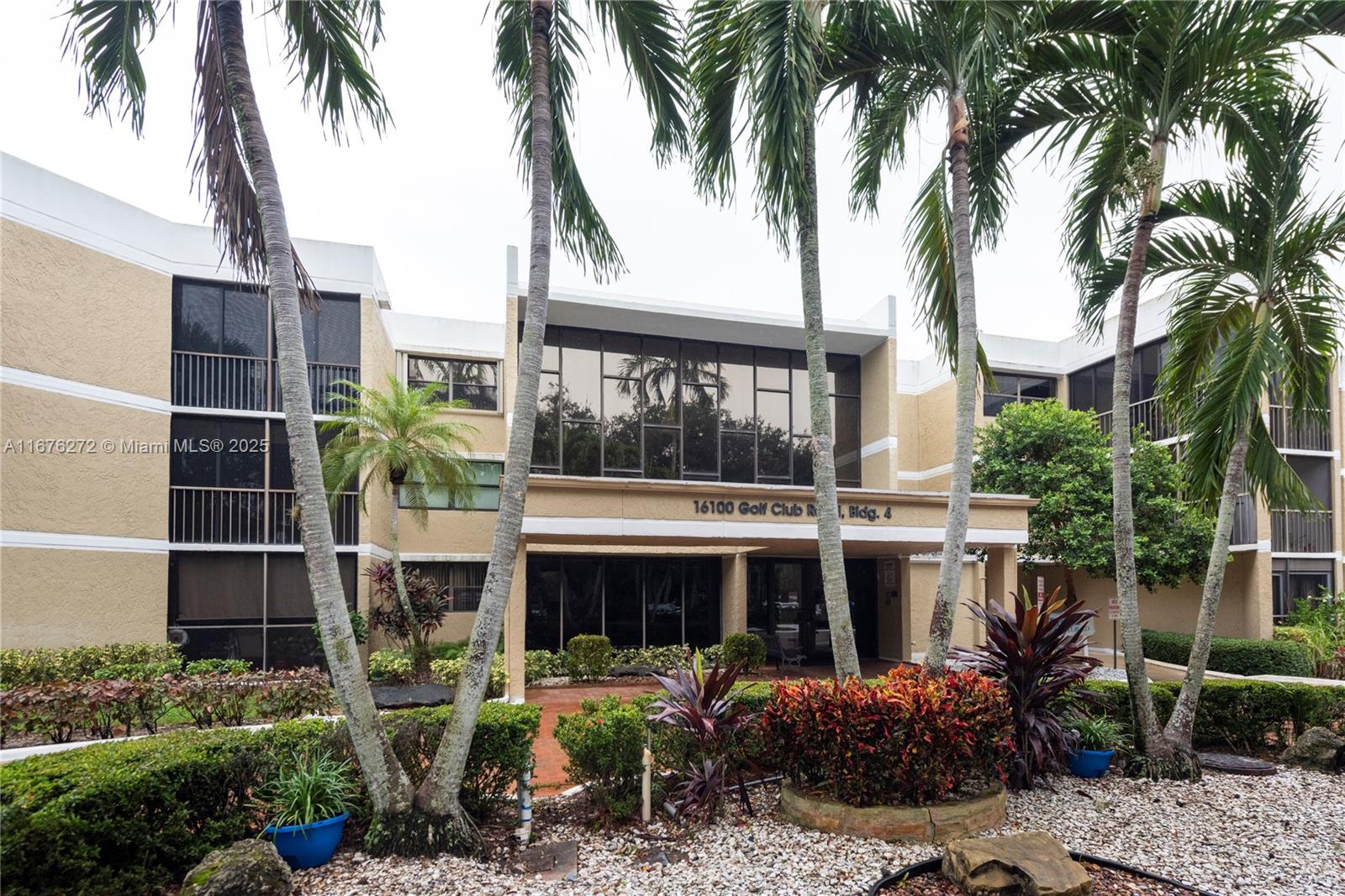 16100 Golf Club Road, Unit 312 Weston, FL 33326 - Photo 2 of 43 Gallery Image 2