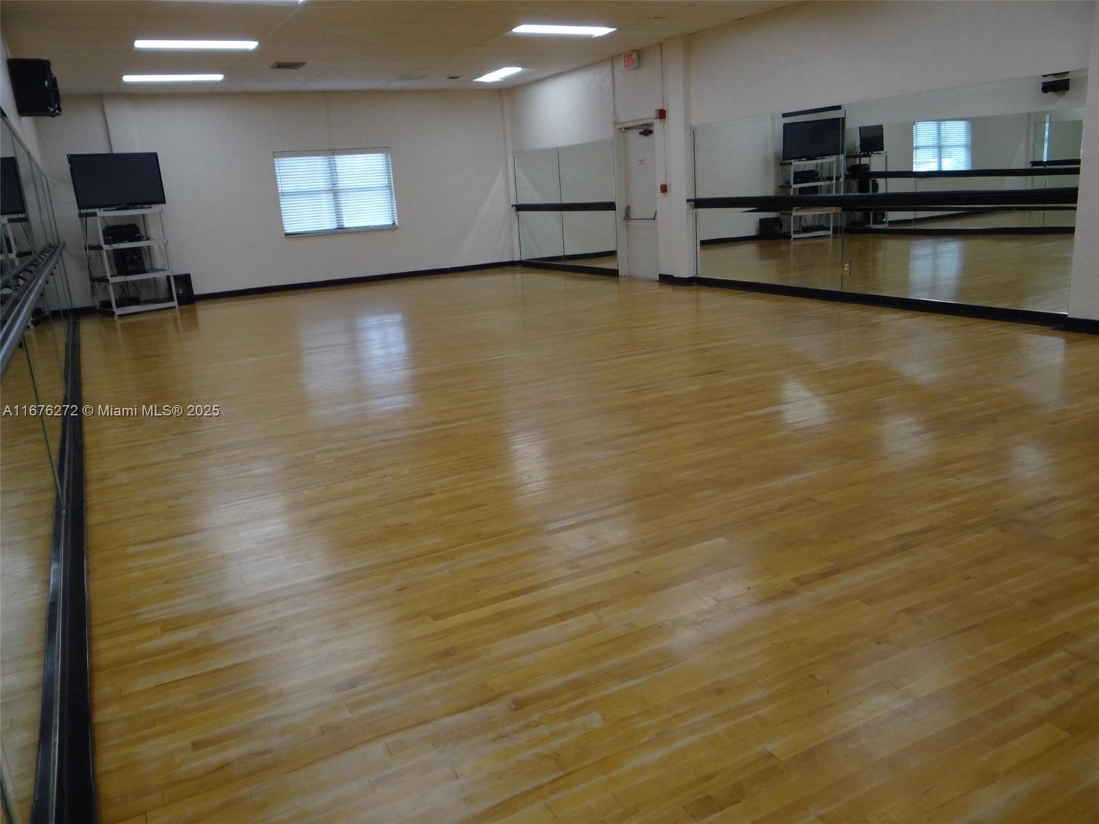 16100 Golf Club Road, Unit 312 Weston, FL 33326 - Photo 40 of 43 Gallery Image 40