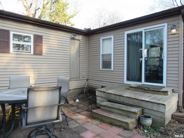 $139,900 | 1361 Woods Lane, Jacksonville, IL 62650