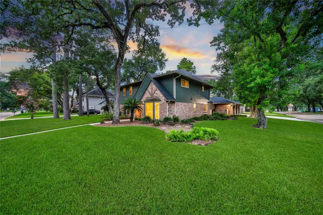 $335,000 | 19431 Joanleigh Drive, Spring, TX 77388