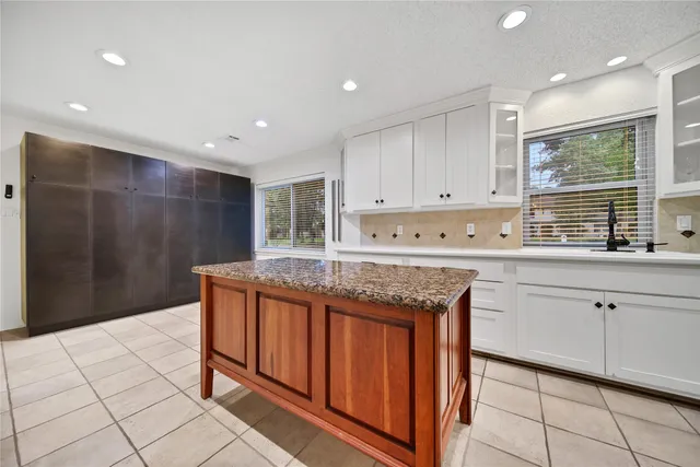 $335,000 | 19431 Joanleigh Drive, Spring, TX 77388