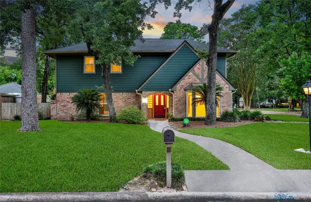 $335,000 | 19431 Joanleigh Drive, Spring, TX 77388