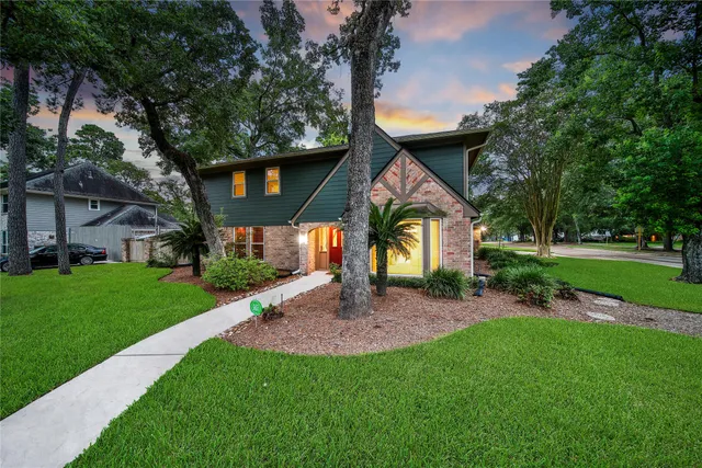 $335,000 | 19431 Joanleigh Drive, Spring, TX 77388