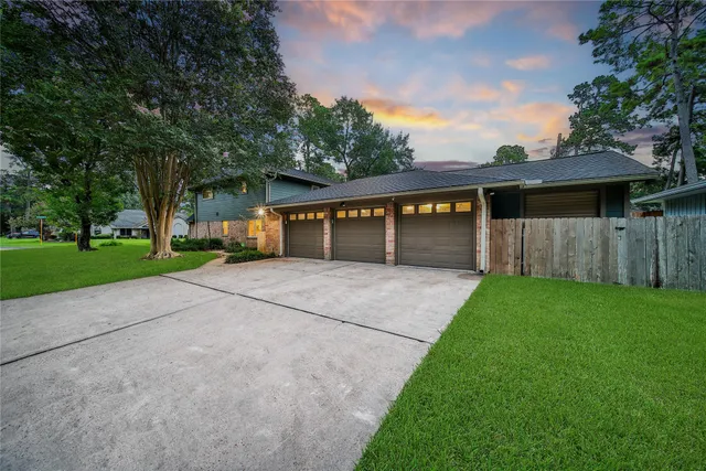 $335,000 | 19431 Joanleigh Drive, Spring, TX 77388