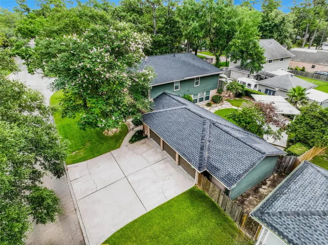 $335,000 | 19431 Joanleigh Drive, Spring, TX 77388