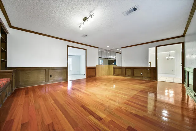 $335,000 | 19431 Joanleigh Drive, Spring, TX 77388