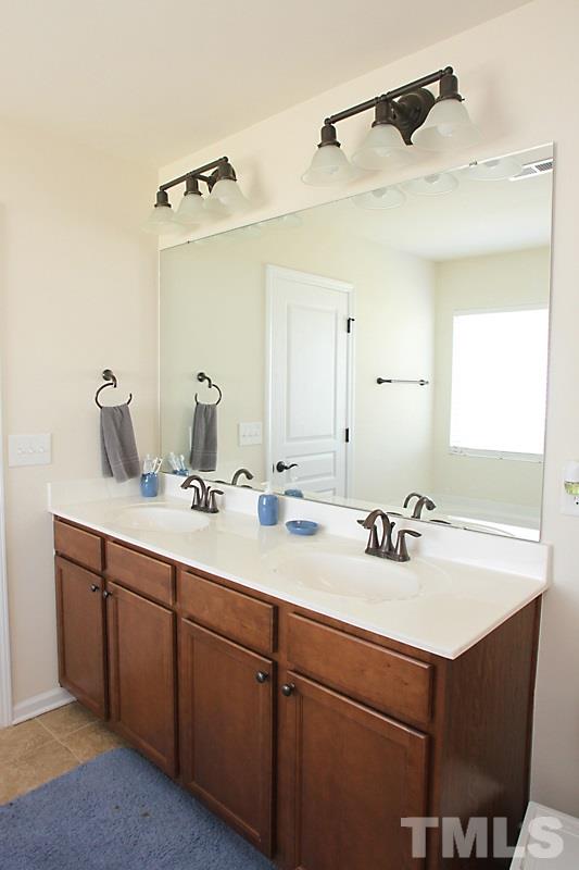 3713 Althorp Drive Raleigh, NC 27616 - Photo 12 of 25 Gallery Image 12