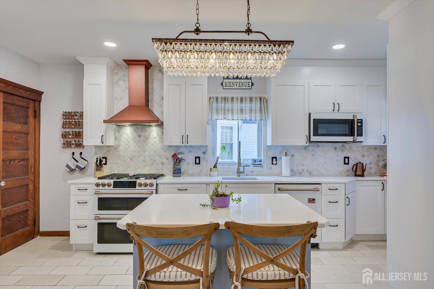 302 Mountain View Terrace Dunellen, NJ 08812 - Photo 17 of 57