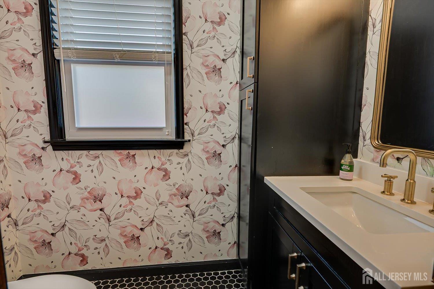 302 Mountain View Terrace Dunellen, NJ 08812 - Photo 25 of 57