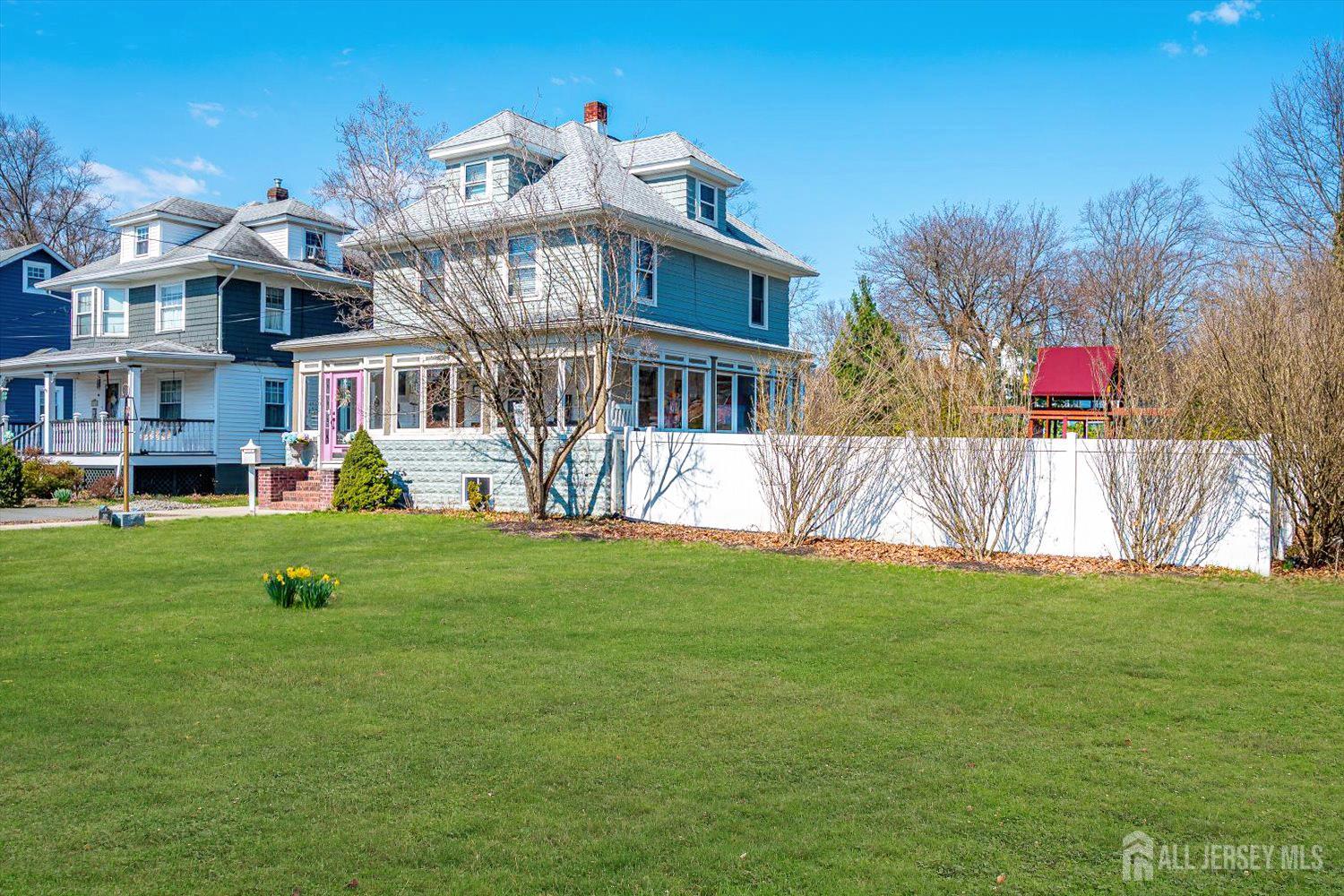 302 Mountain View Terrace Dunellen, NJ 08812 - Photo 3 of 57