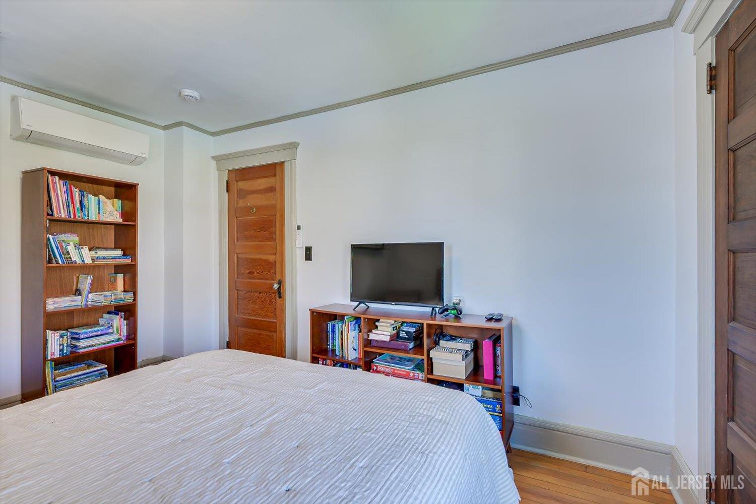 302 Mountain View Terrace Dunellen, NJ 08812 - Photo 33 of 57