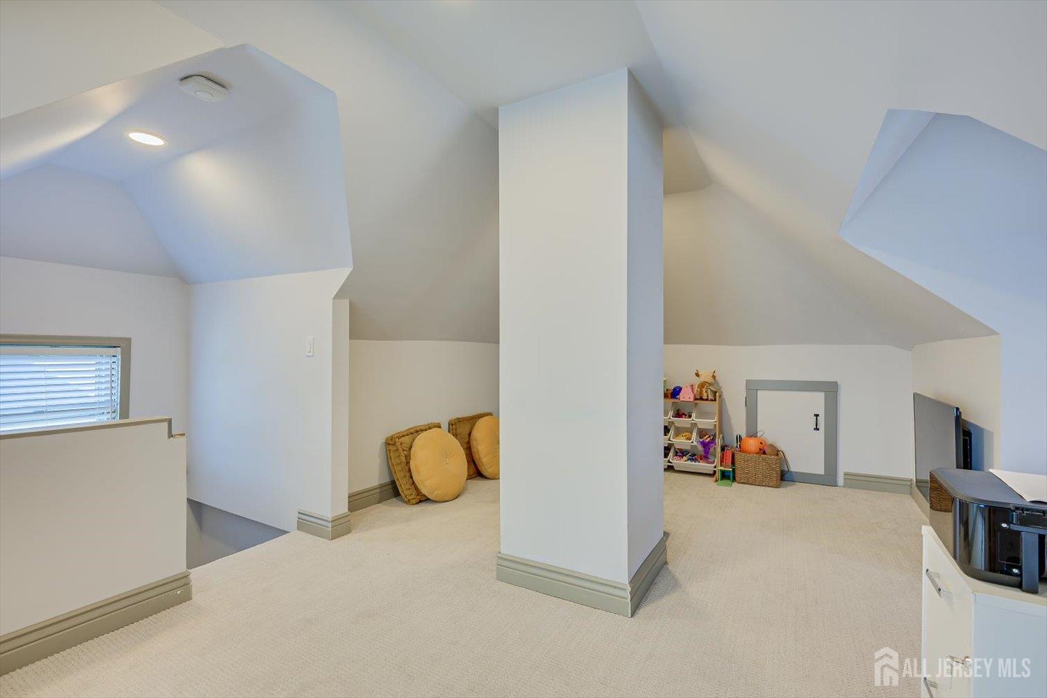 302 Mountain View Terrace Dunellen, NJ 08812 - Photo 37 of 57