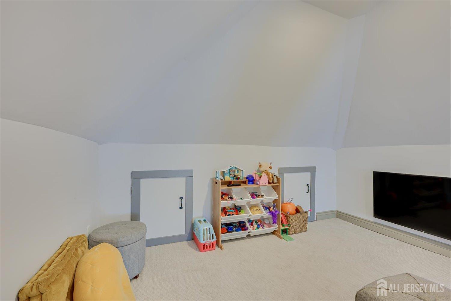 302 Mountain View Terrace Dunellen, NJ 08812 - Photo 39 of 57