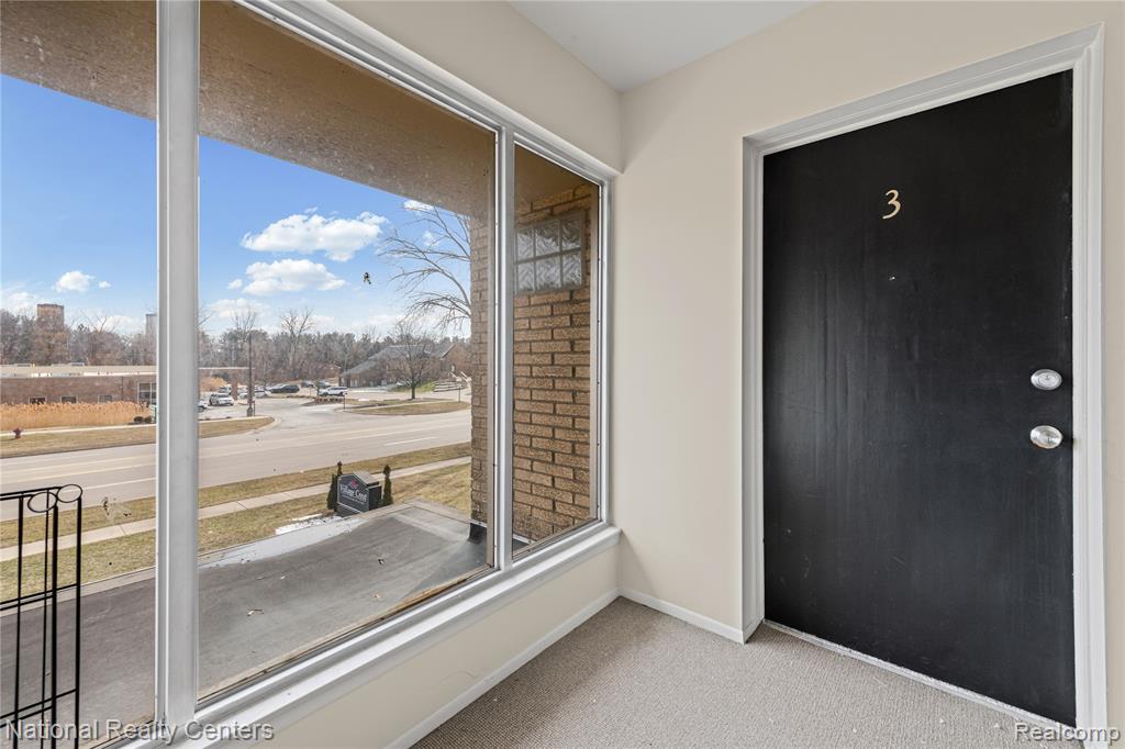 25665 Lahser Road, Unit B3 Southfield, MI 48033 - Photo 3 of 22