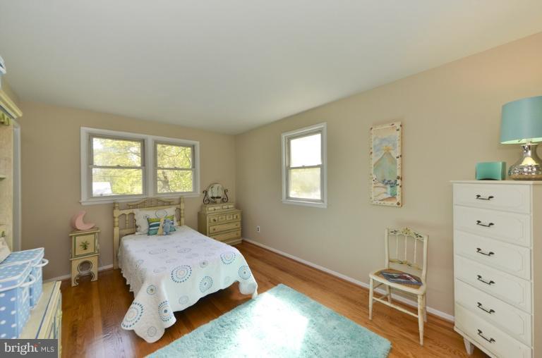 7520 Jervis Street Springfield, VA 22151 - Photo 12 of 18 Bedroom 2