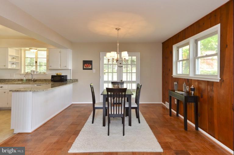 7520 Jervis Street Springfield, VA 22151 - Photo 14 of 18 Dining Room
