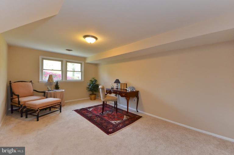 7520 Jervis Street Springfield, VA 22151 - Photo 9 of 18 Bedroom 4