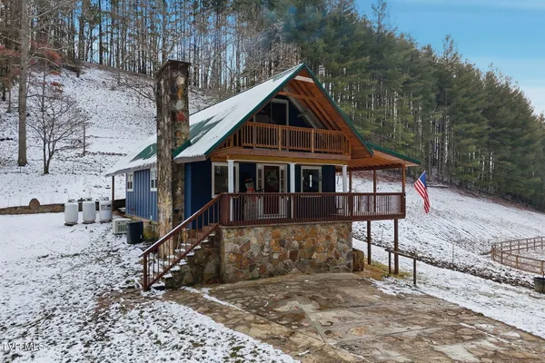 $289,000 | 1670 Cutter Creek, Clintwood, VA 24228