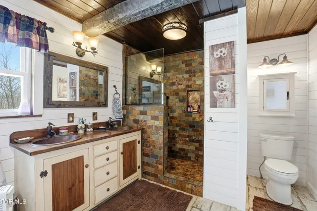 $299,900 | 1670 Cutter Creek, Clintwood, VA 24228