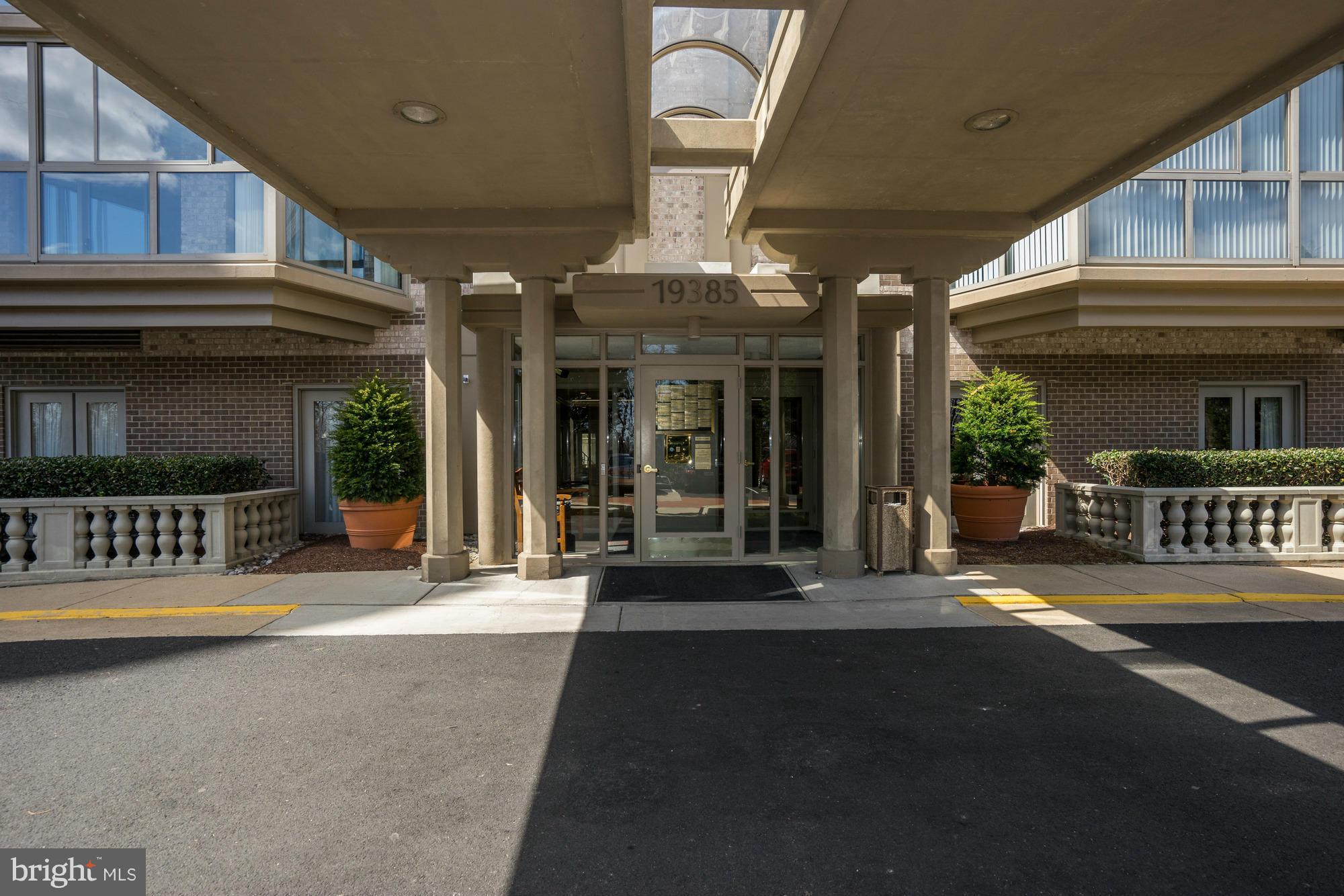 19385 Cypress Ridge Terrace, Unit 207 Leesburg, VA 20176 - Photo 19 of 21 Exterior (Front)