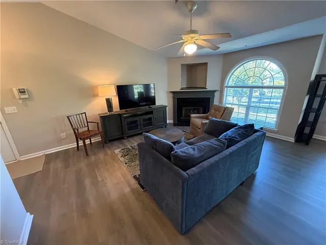 $1,500 | 434 Scholastic Court, Winston-Salem, NC 27106