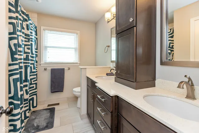 $565,000 | 3713 Coventry Way, Carmel, IN 46033