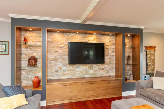 $565,000 | 3713 Coventry Way, Carmel, IN 46033