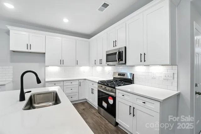 $391,500 | 6266 Tea Olive Drive, Harrisburg, NC 28075