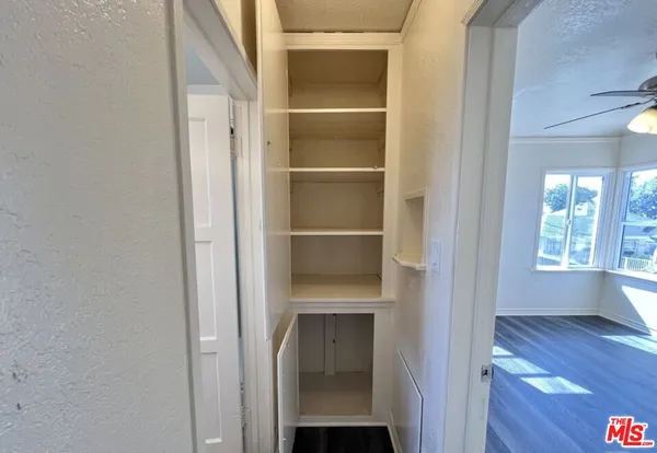 $1,800 | 5114 1/2 4th Avenue, Los Angeles, CA 90043