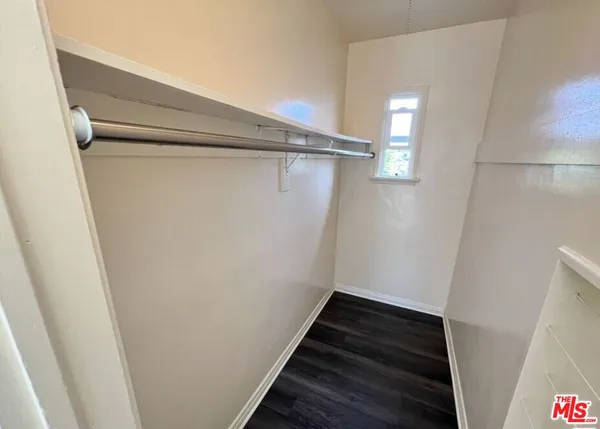 $1,800 | 5114 1/2 4th Avenue, Los Angeles, CA 90043